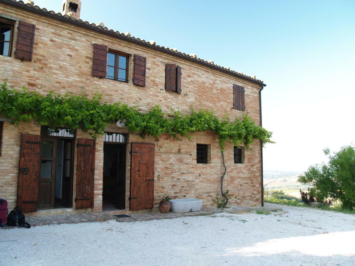 Bed and Breakfast L'Infinito à Mombaroccio Extérieur photo